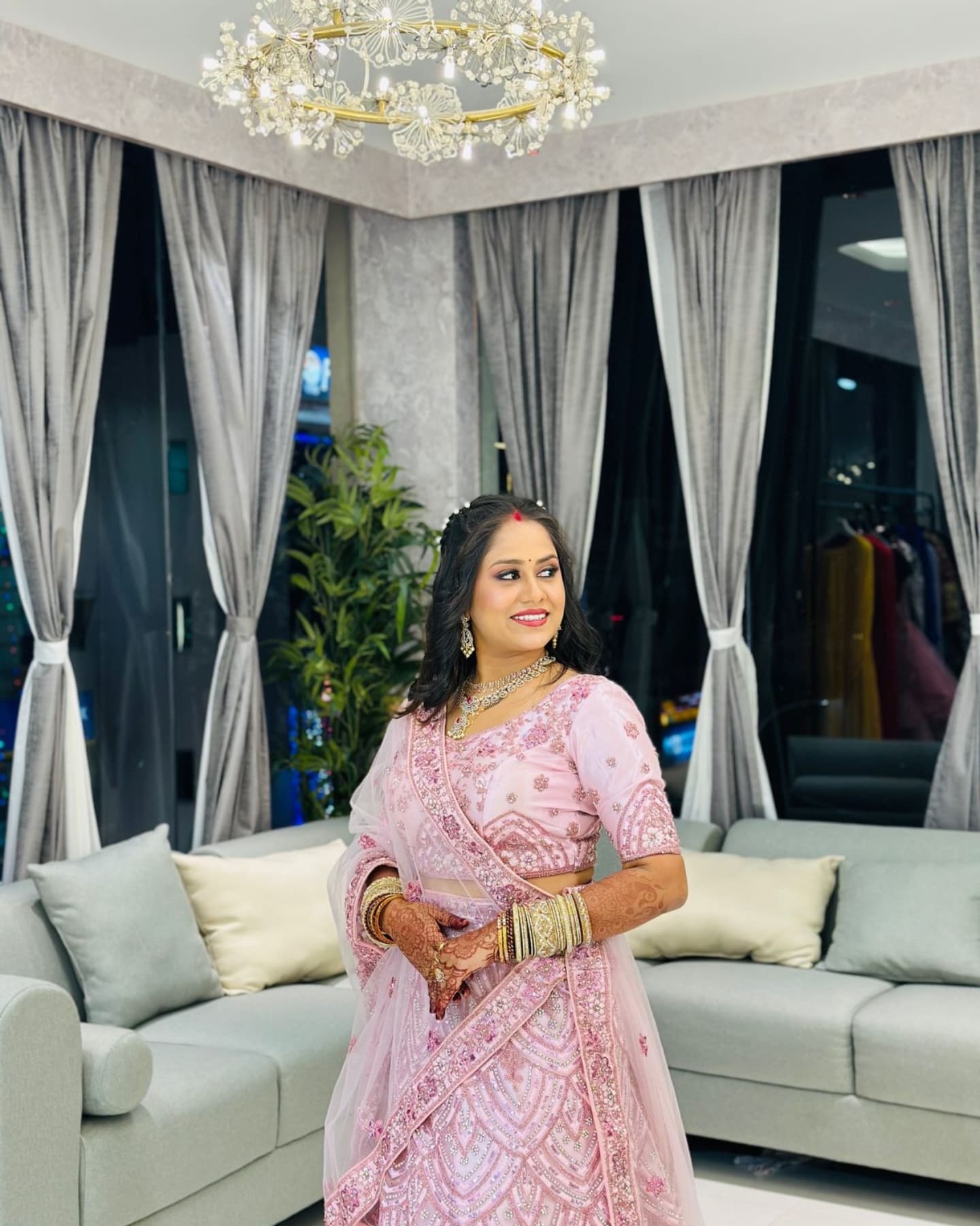Elegant Pink Bridal Glam
